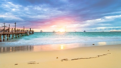 Landschaftsfoto eines sonnenaufgang am Strand von Bavaro Punta Cana Dominikanische Republik